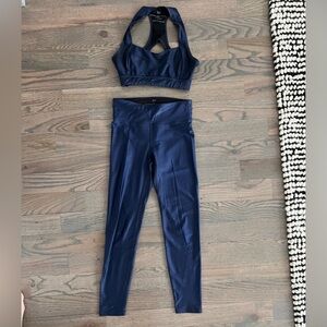 SET: Heroine Sport Midnight set size XS - Marvel Legging AND Racer Bra